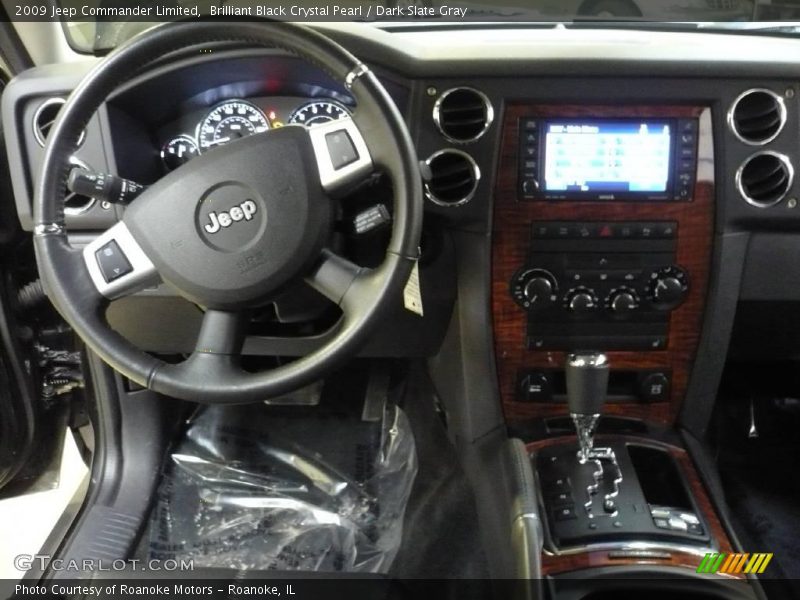 Brilliant Black Crystal Pearl / Dark Slate Gray 2009 Jeep Commander Limited