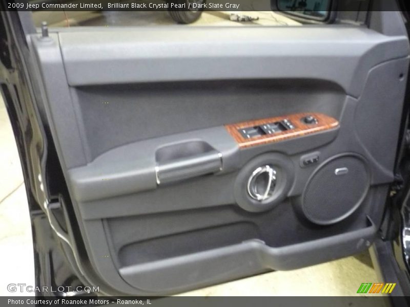 Brilliant Black Crystal Pearl / Dark Slate Gray 2009 Jeep Commander Limited
