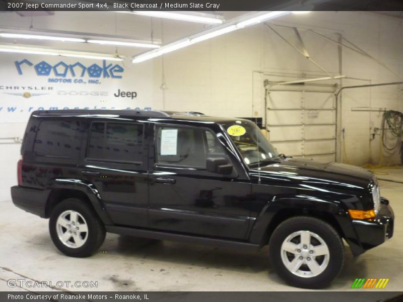 Black Clearcoat / Medium Slate Gray 2007 Jeep Commander Sport 4x4