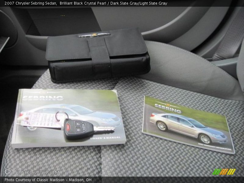 Brilliant Black Crystal Pearl / Dark Slate Gray/Light Slate Gray 2007 Chrysler Sebring Sedan