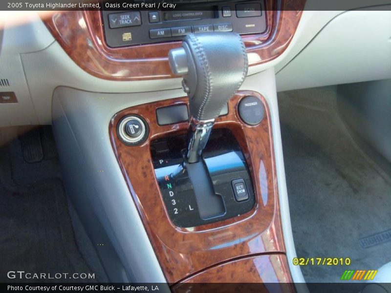 Oasis Green Pearl / Gray 2005 Toyota Highlander Limited