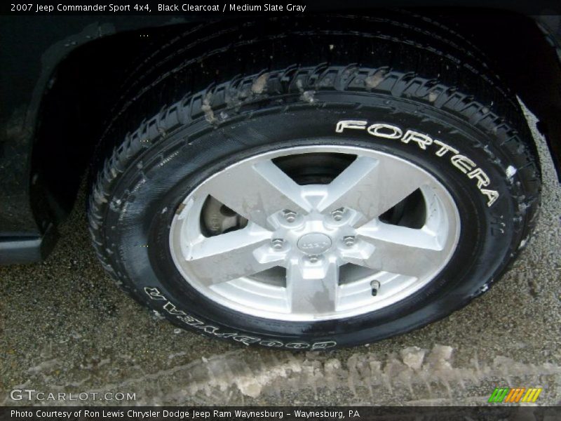 Black Clearcoat / Medium Slate Gray 2007 Jeep Commander Sport 4x4