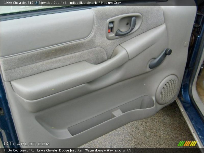 Indigo Blue Metallic / Medium Gray 1999 Chevrolet S10 LS Extended Cab 4x4