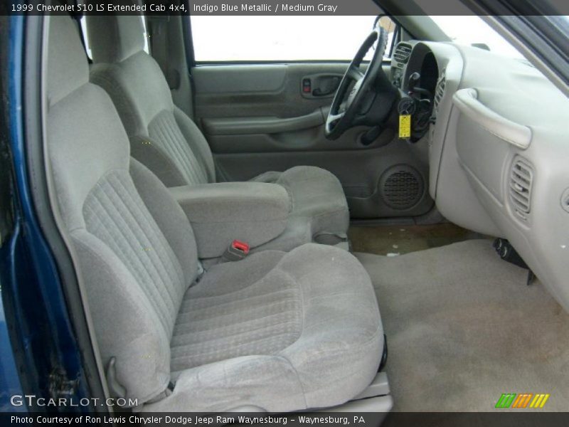 Indigo Blue Metallic / Medium Gray 1999 Chevrolet S10 LS Extended Cab 4x4