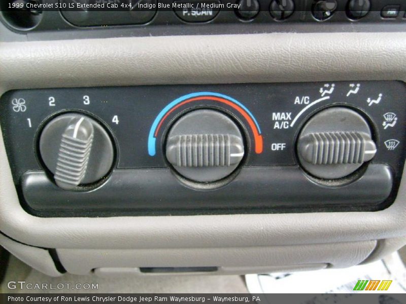 Indigo Blue Metallic / Medium Gray 1999 Chevrolet S10 LS Extended Cab 4x4