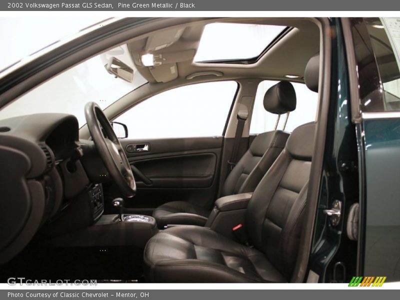 Pine Green Metallic / Black 2002 Volkswagen Passat GLS Sedan