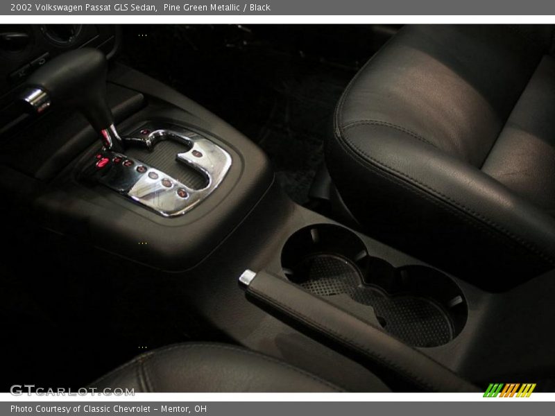 Pine Green Metallic / Black 2002 Volkswagen Passat GLS Sedan