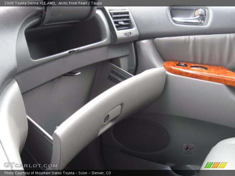 Arctic Frost Pearl / Taupe 2006 Toyota Sienna XLE AWD