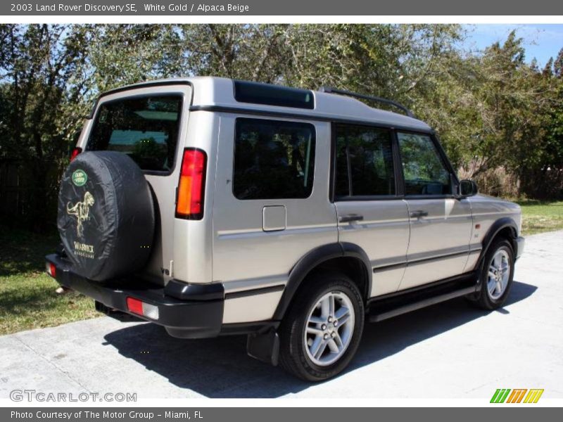 White Gold / Alpaca Beige 2003 Land Rover Discovery SE