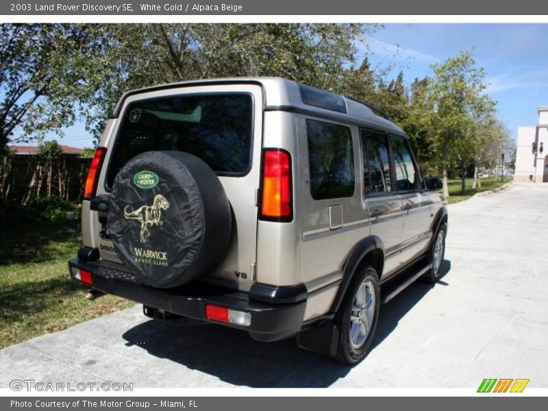 White Gold / Alpaca Beige 2003 Land Rover Discovery SE