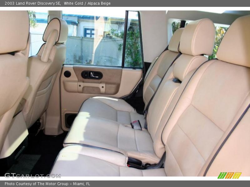 White Gold / Alpaca Beige 2003 Land Rover Discovery SE