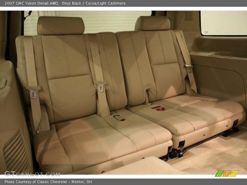 Onyx Black / Cocoa/Light Cashmere 2007 GMC Yukon Denali AWD