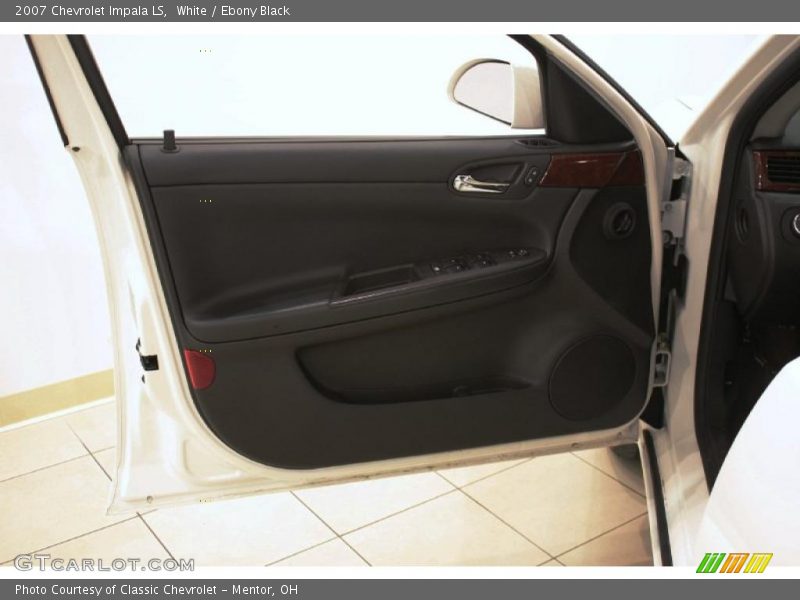 White / Ebony Black 2007 Chevrolet Impala LS