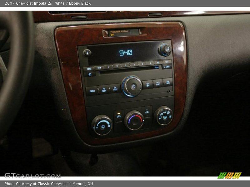 White / Ebony Black 2007 Chevrolet Impala LS