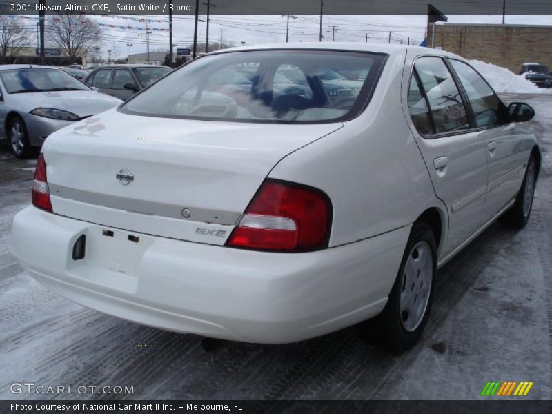 Satin White / Blond 2001 Nissan Altima GXE