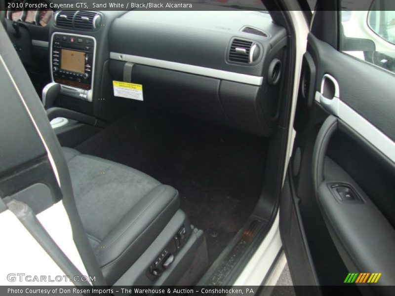 Sand White / Black/Black Alcantara 2010 Porsche Cayenne GTS