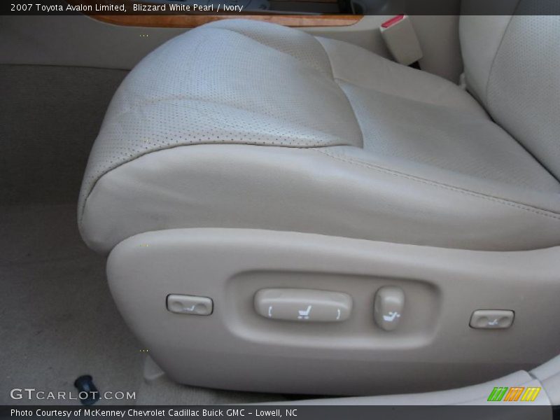 Blizzard White Pearl / Ivory 2007 Toyota Avalon Limited