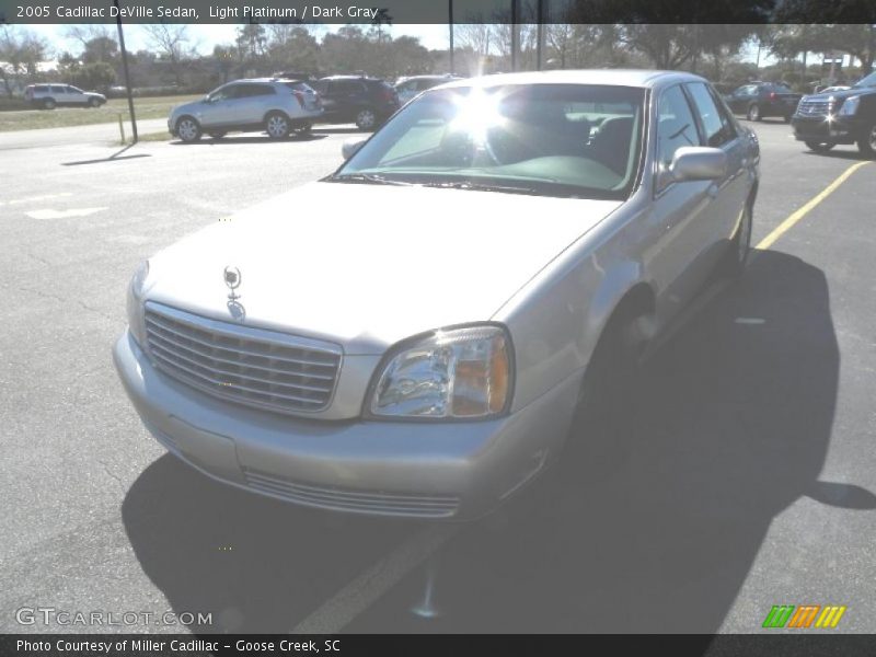 Light Platinum / Dark Gray 2005 Cadillac DeVille Sedan