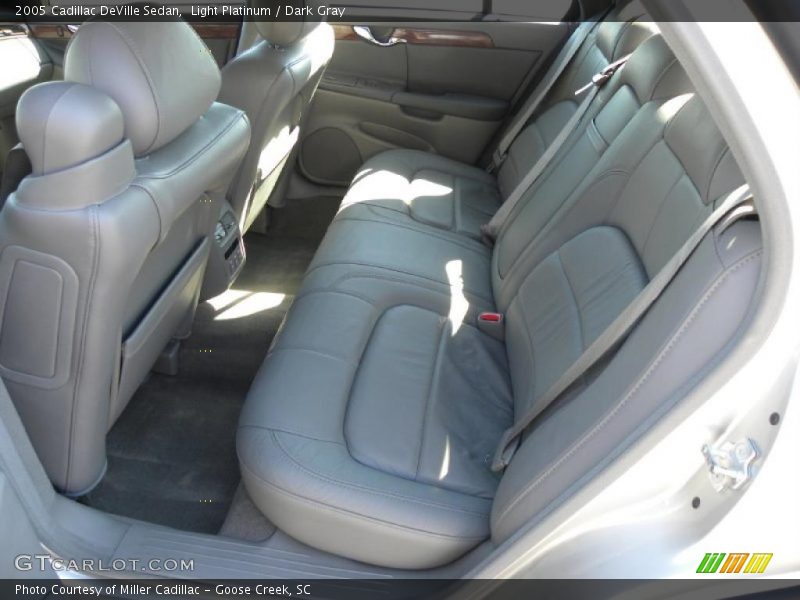 Light Platinum / Dark Gray 2005 Cadillac DeVille Sedan