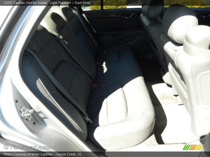 Light Platinum / Dark Gray 2005 Cadillac DeVille Sedan