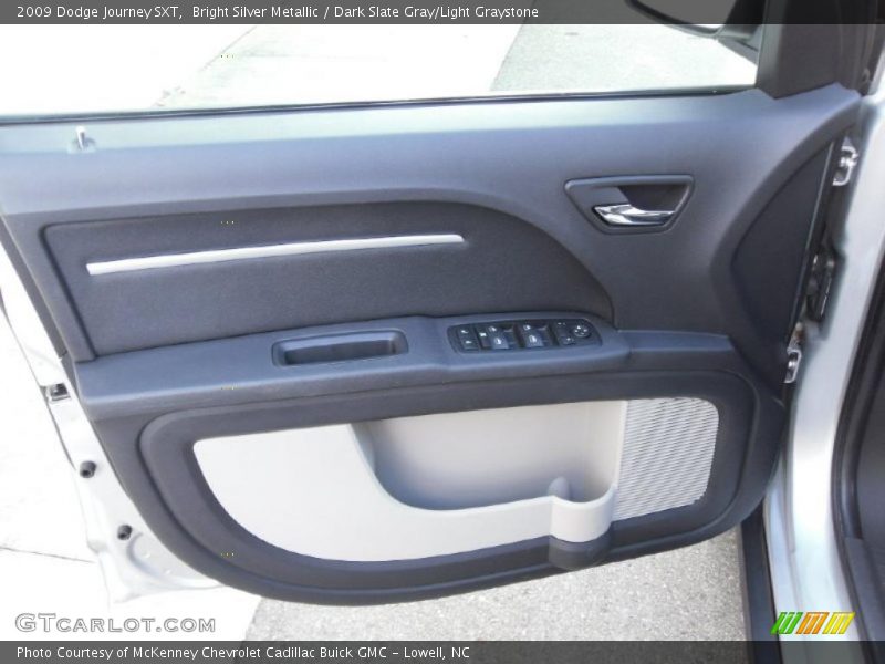 Bright Silver Metallic / Dark Slate Gray/Light Graystone 2009 Dodge Journey SXT