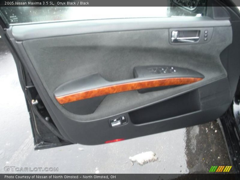 Onyx Black / Black 2005 Nissan Maxima 3.5 SL
