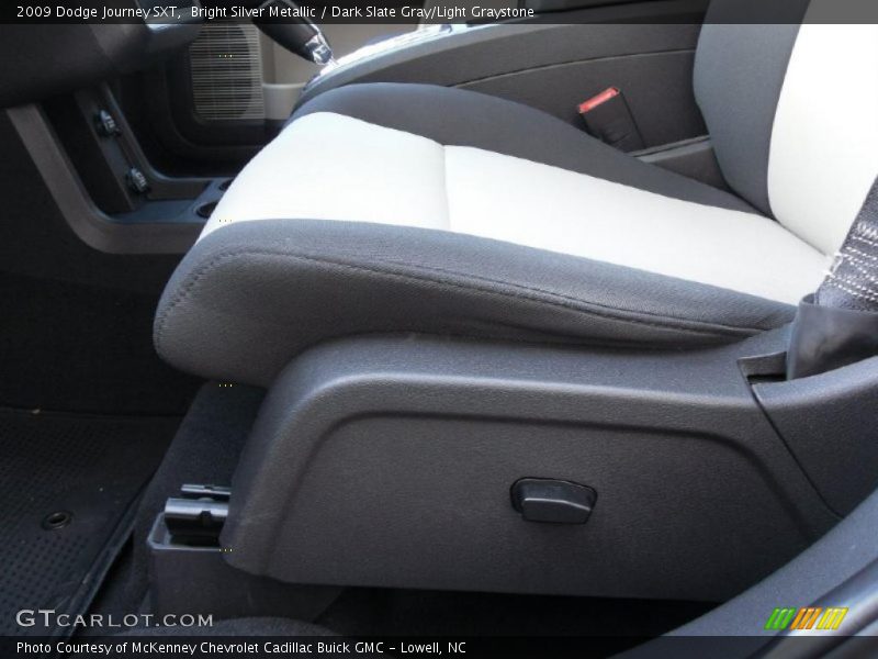 Bright Silver Metallic / Dark Slate Gray/Light Graystone 2009 Dodge Journey SXT