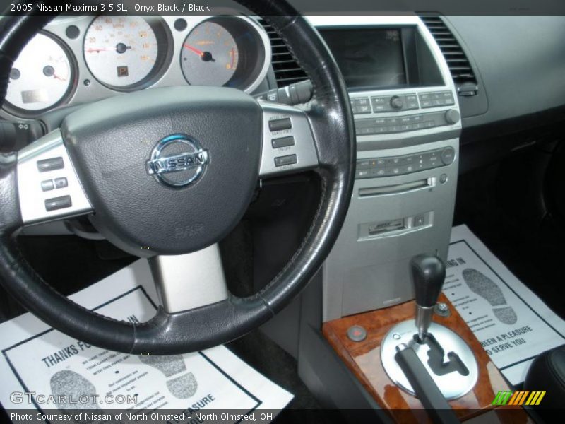Onyx Black / Black 2005 Nissan Maxima 3.5 SL