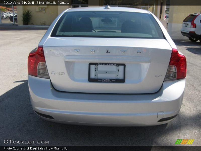 Silver Metallic / Quartz 2010 Volvo S40 2.4i