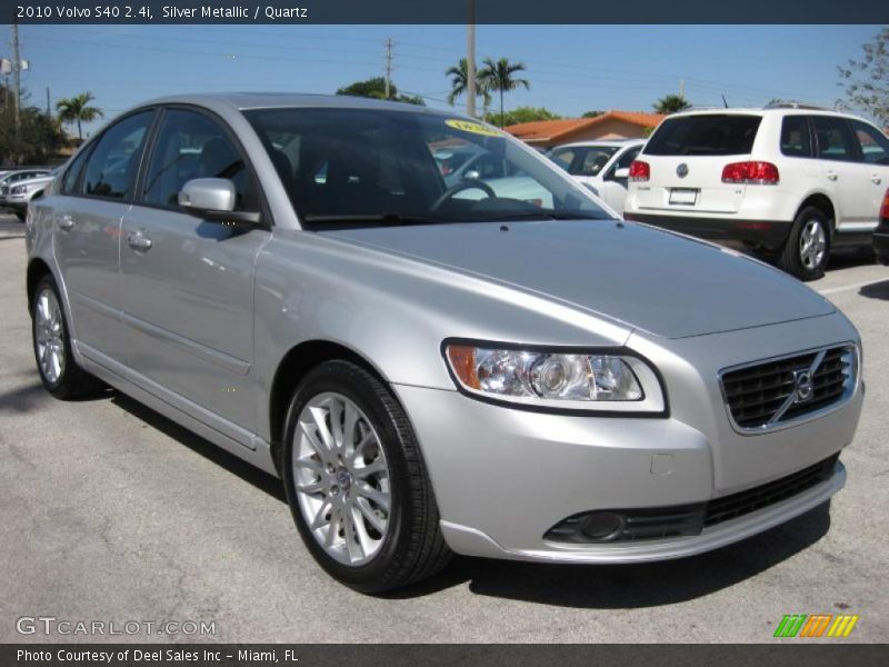 Silver Metallic / Quartz 2010 Volvo S40 2.4i