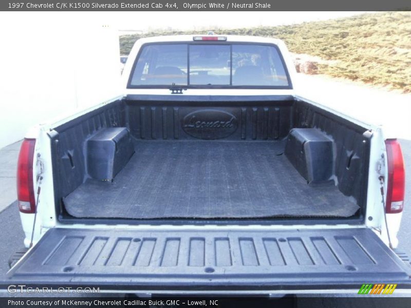 Olympic White / Neutral Shale 1997 Chevrolet C/K K1500 Silverado Extended Cab 4x4