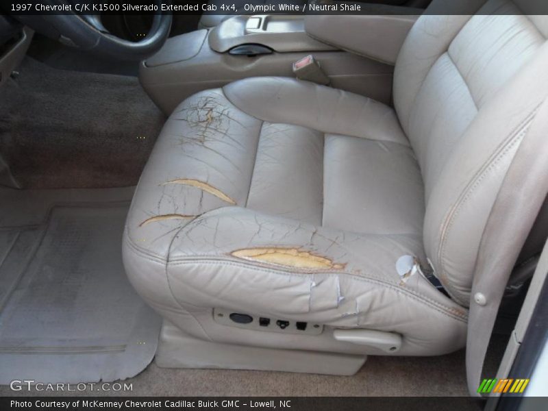 Olympic White / Neutral Shale 1997 Chevrolet C/K K1500 Silverado Extended Cab 4x4