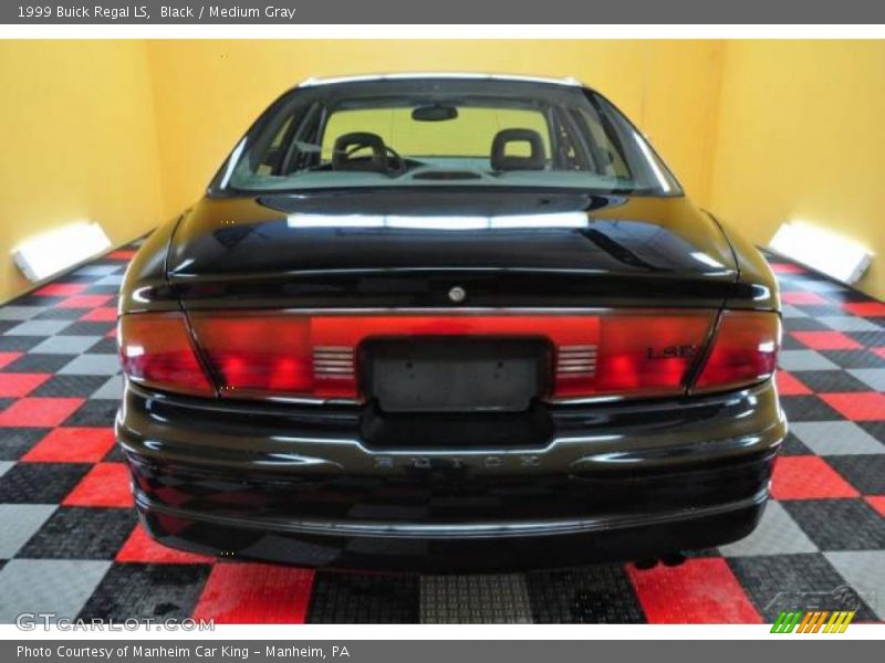Black / Medium Gray 1999 Buick Regal LS