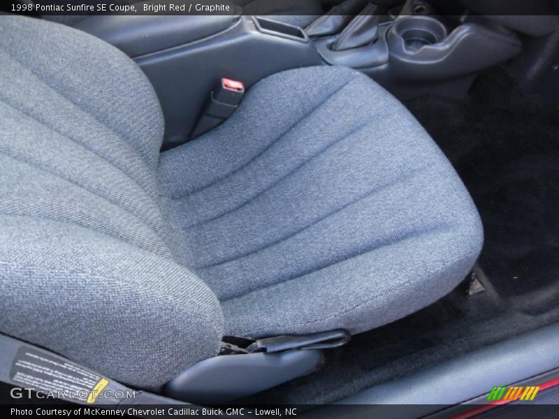 Bright Red / Graphite 1998 Pontiac Sunfire SE Coupe