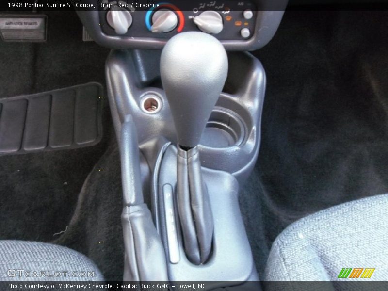 Bright Red / Graphite 1998 Pontiac Sunfire SE Coupe