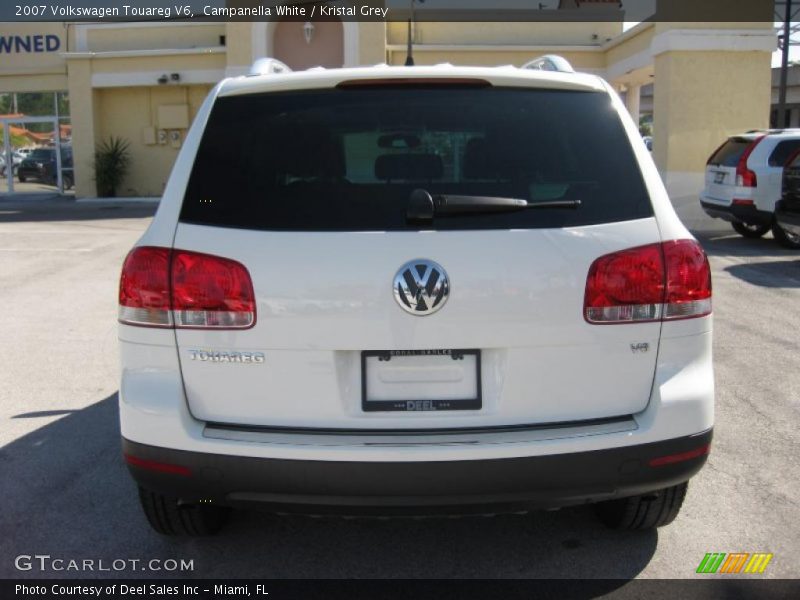 Campanella White / Kristal Grey 2007 Volkswagen Touareg V6