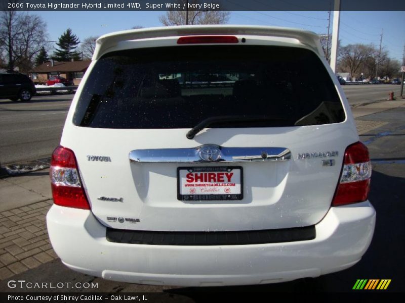 Super White / Ivory Beige 2006 Toyota Highlander Hybrid Limited 4WD