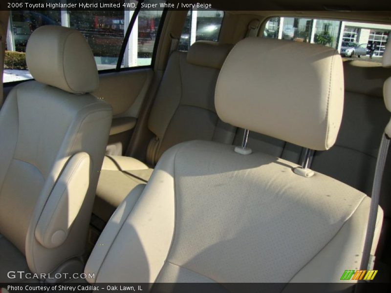 Super White / Ivory Beige 2006 Toyota Highlander Hybrid Limited 4WD