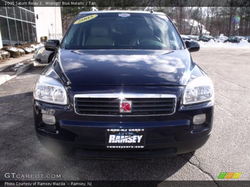 Midnight Blue Metallic / Tan 2005 Saturn Relay 3
