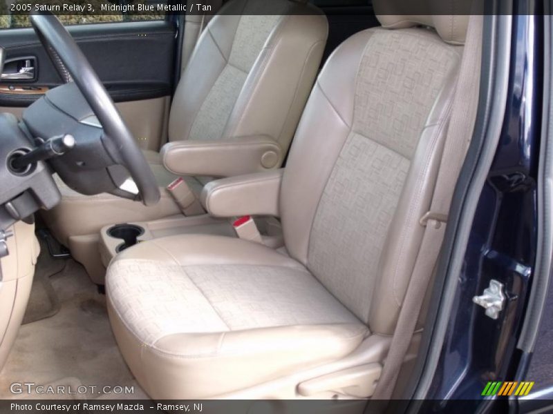 Midnight Blue Metallic / Tan 2005 Saturn Relay 3