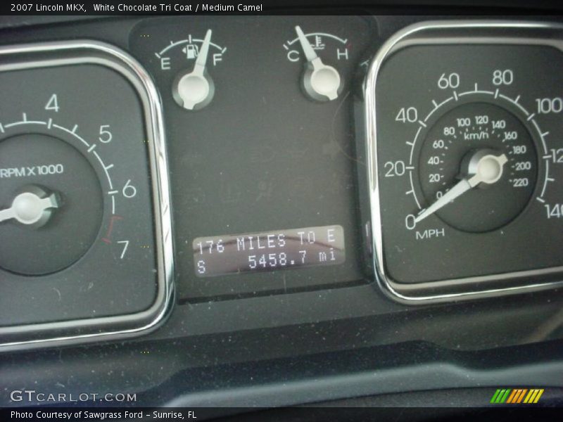 White Chocolate Tri Coat / Medium Camel 2007 Lincoln MKX