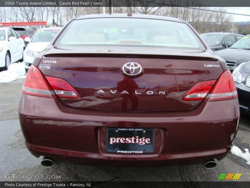 Cassis Red Pearl / Ivory 2009 Toyota Avalon Limited