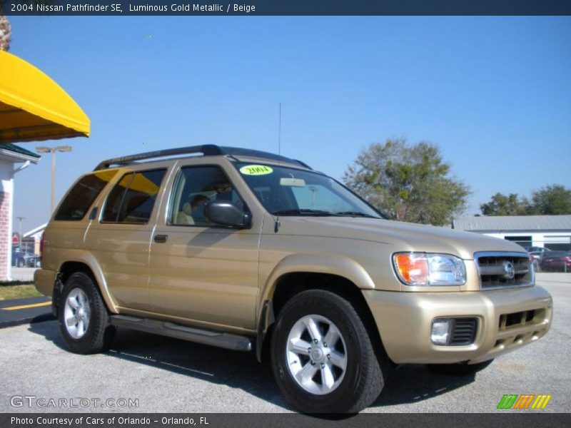 Luminous Gold Metallic / Beige 2004 Nissan Pathfinder SE
