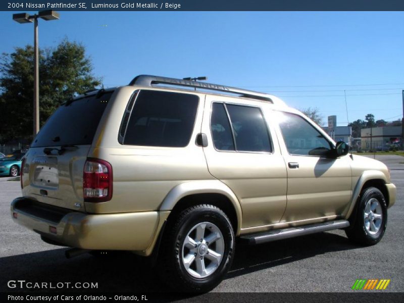 Luminous Gold Metallic / Beige 2004 Nissan Pathfinder SE