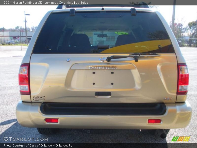 Luminous Gold Metallic / Beige 2004 Nissan Pathfinder SE