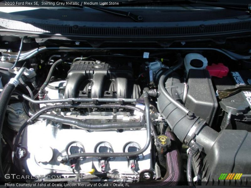 Sterling Grey Metallic / Medium Light Stone 2010 Ford Flex SE