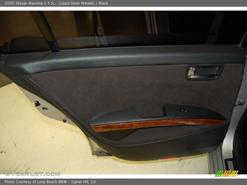Liquid Silver Metallic / Black 2005 Nissan Maxima 3.5 SL