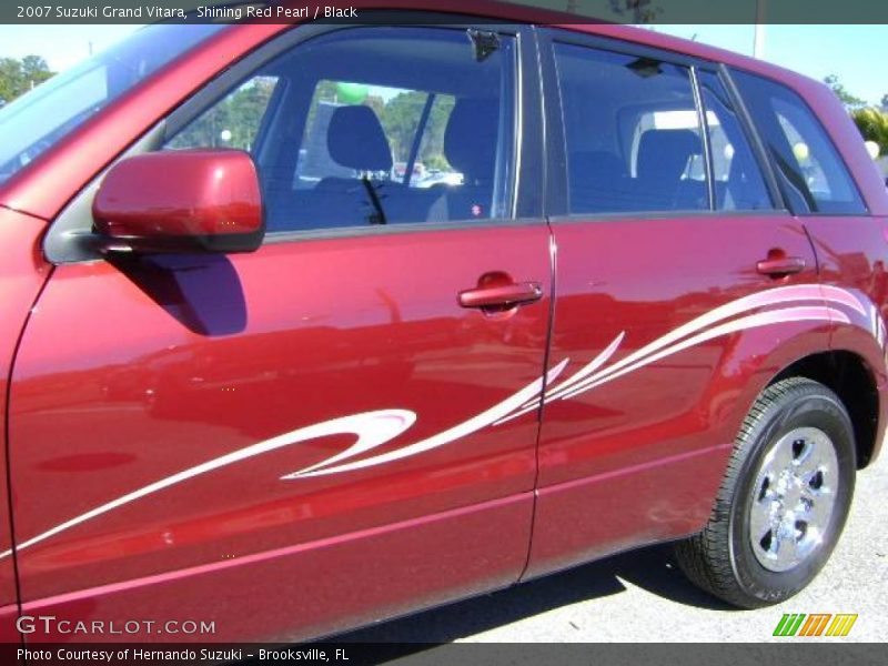 Shining Red Pearl / Black 2007 Suzuki Grand Vitara