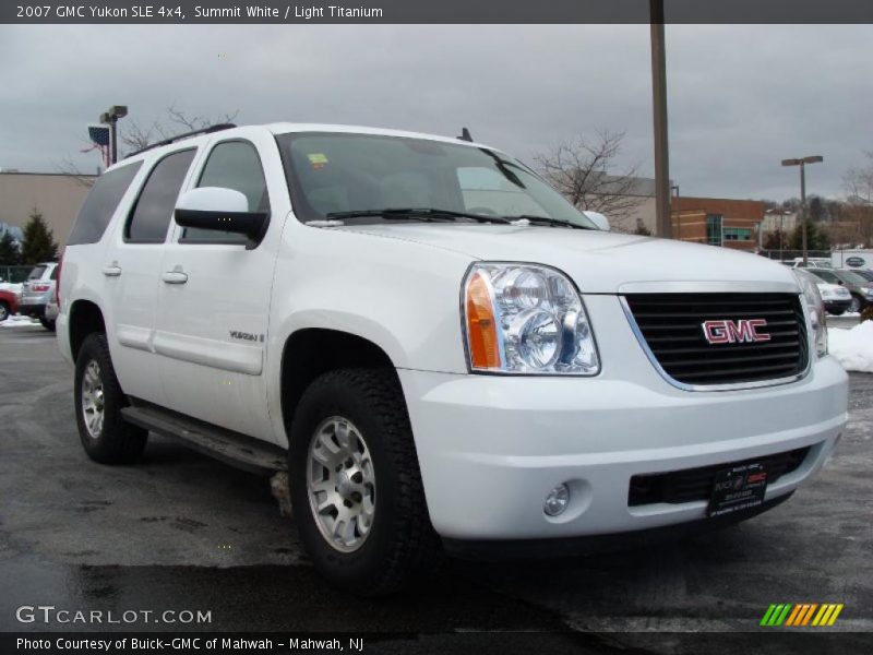 Summit White / Light Titanium 2007 GMC Yukon SLE 4x4