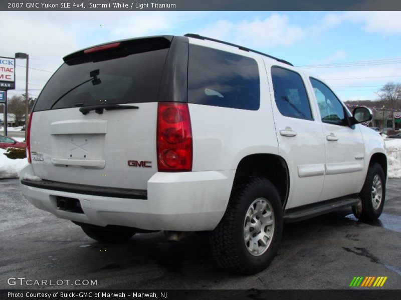 Summit White / Light Titanium 2007 GMC Yukon SLE 4x4